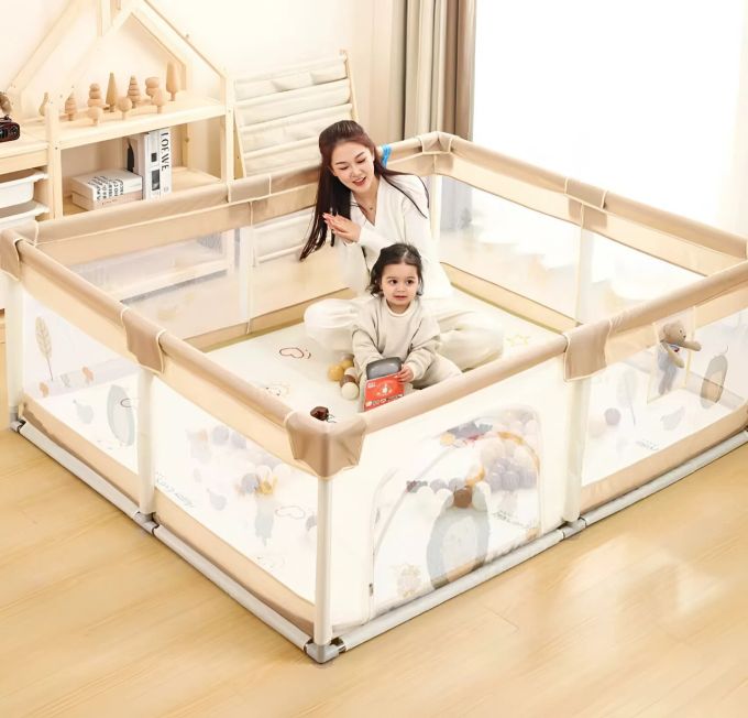 Дитячий манеж Terrio Hedgehog XL 180x200 см з двома ручками і 60 різнокольоровими м'ячами